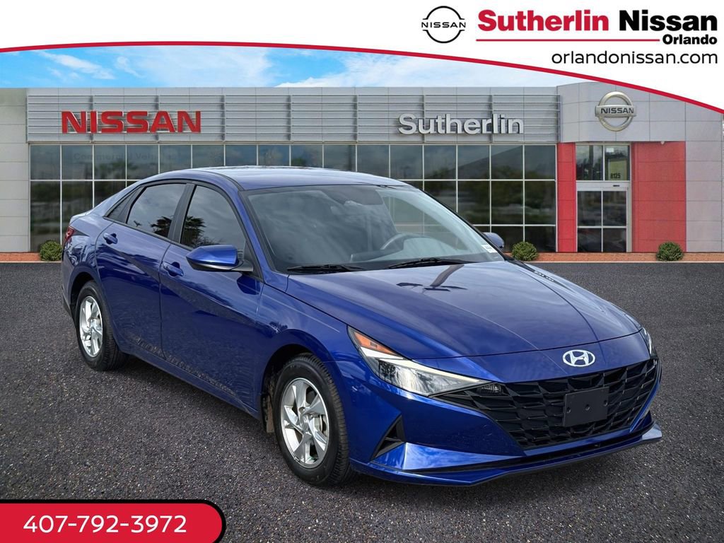 Used 2023 Hyundai Elantra SE image 1