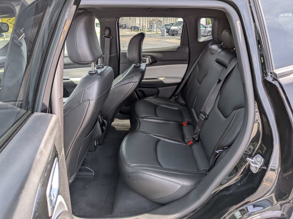 Used 2023 Jeep Compass Limited AWD/4WD image 17