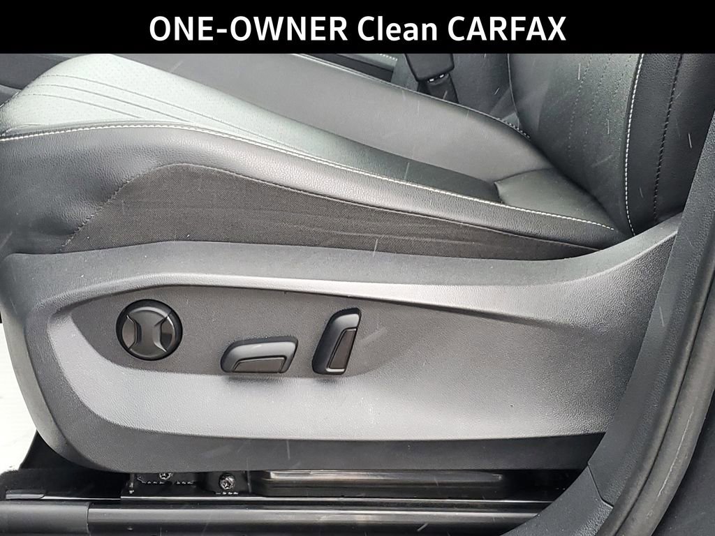 Used 2023 Volkswagen Tiguan SE image 7