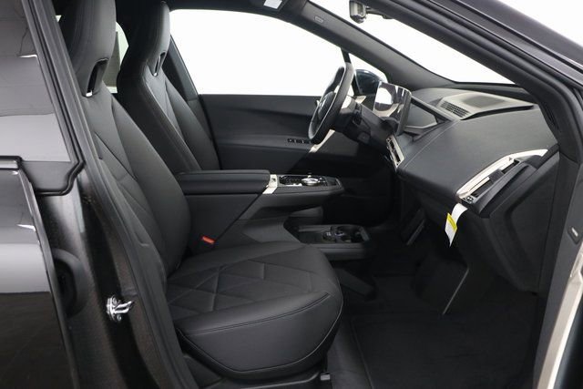 Used 2025 BMW iX xDrive50 image 30