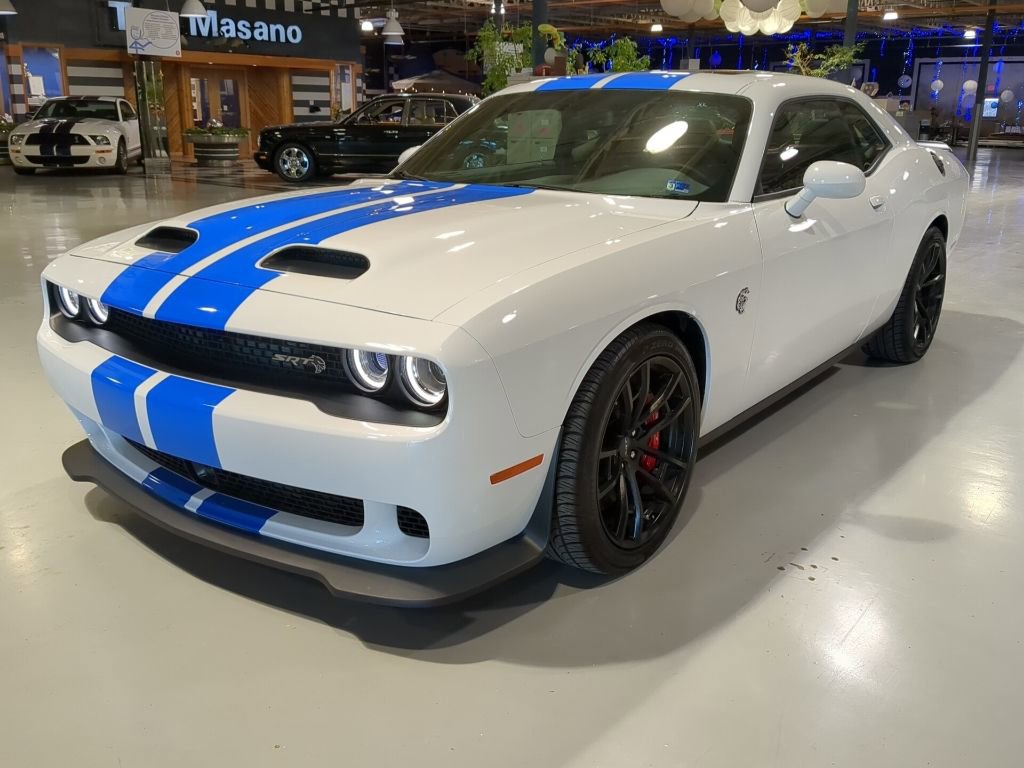 Used 2023 Dodge Challenger SRT Hellcat w/ Driver Convenience Group image 1