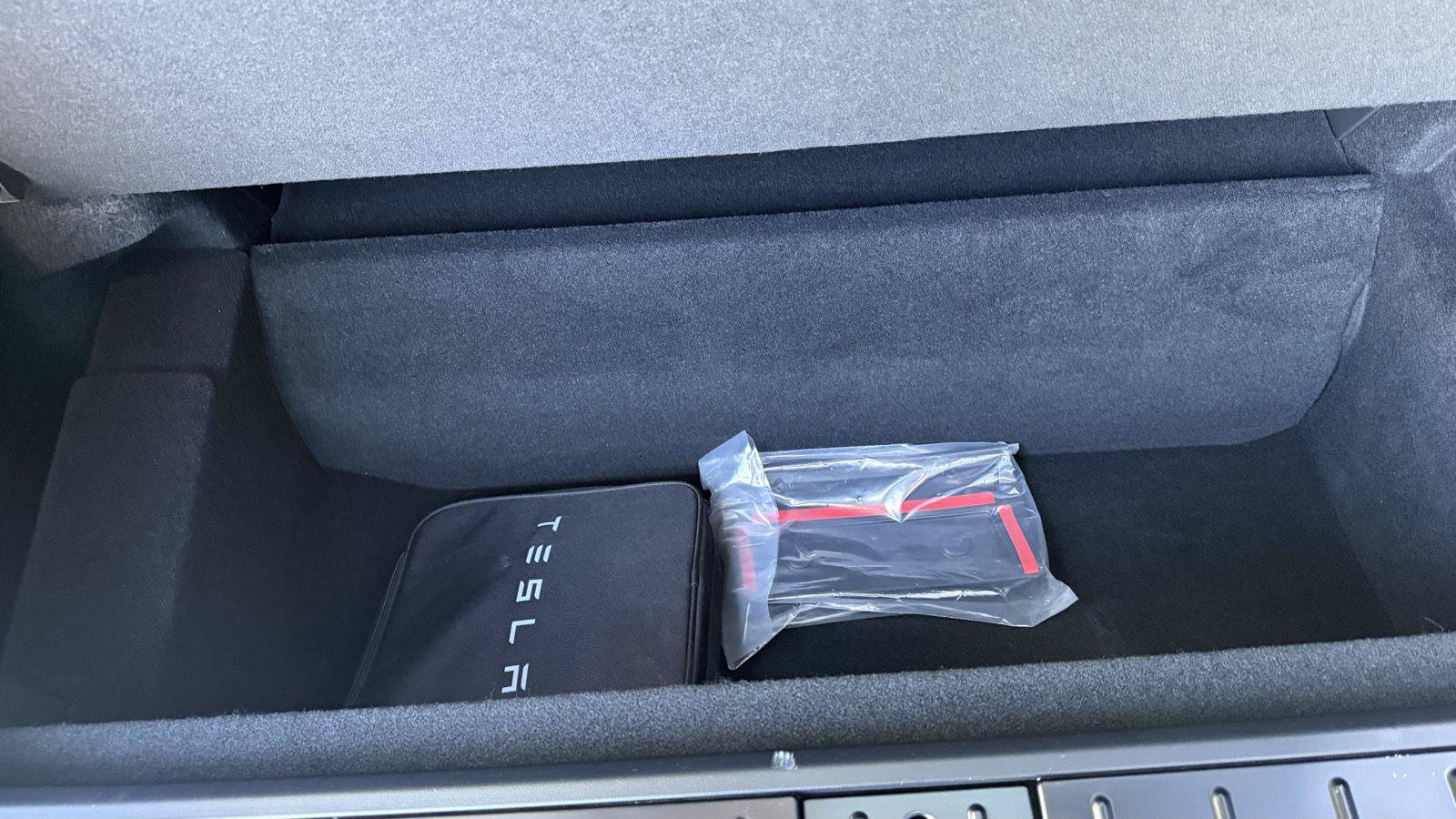 Used 2022 Tesla Model X AWD/4WD image 24