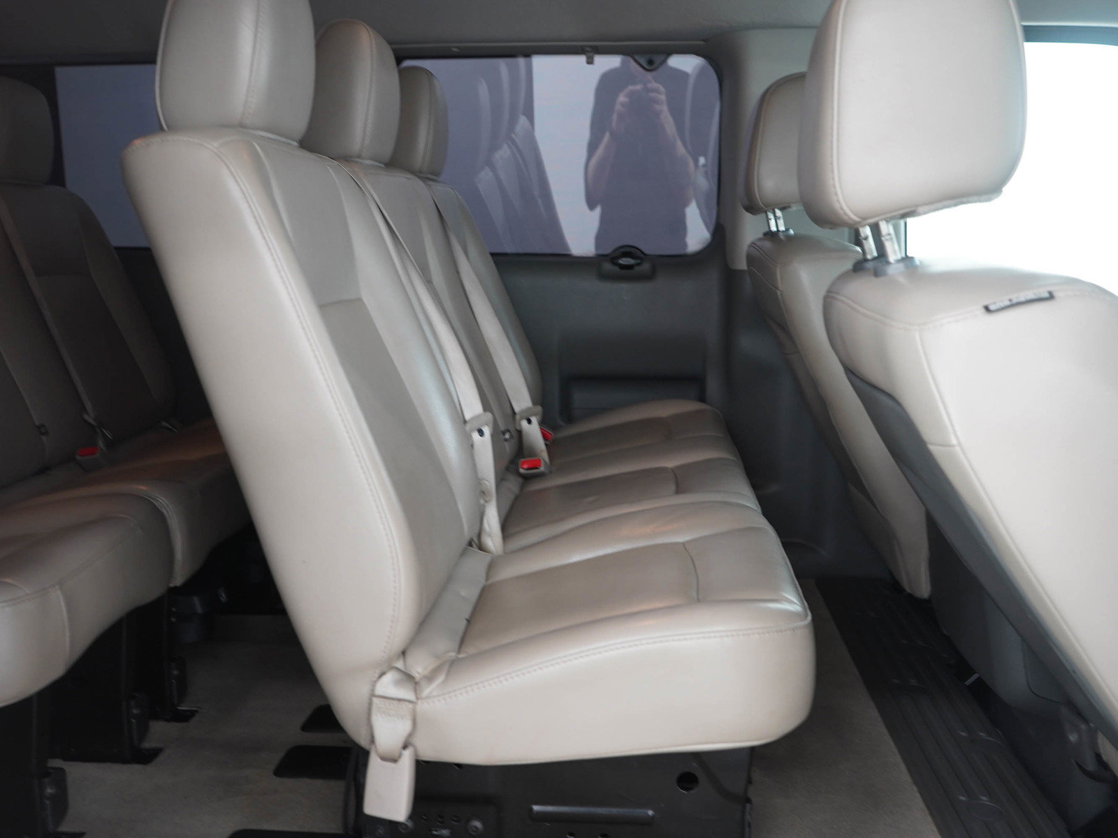 Used 2019 Nissan NV 3500 SL RWD image 13
