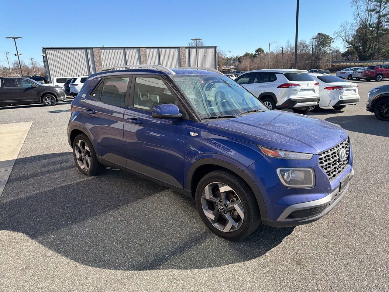 Used 2022 Hyundai Venue SEL image 8