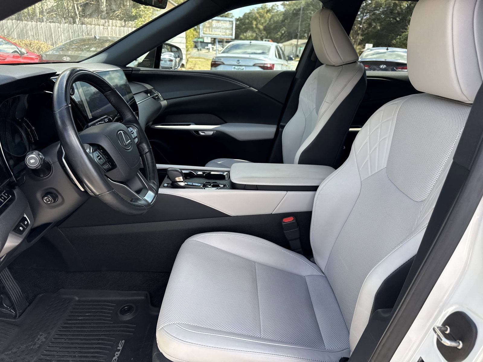 Used 2024 Lexus RX 350 Premium w/ Cold Area Package image 9