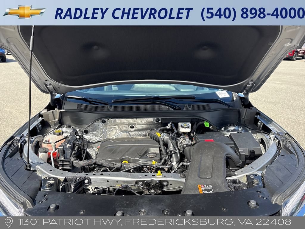 Used 2025 Chevrolet Trax LT w/ LT Convenience Package FWD image 16