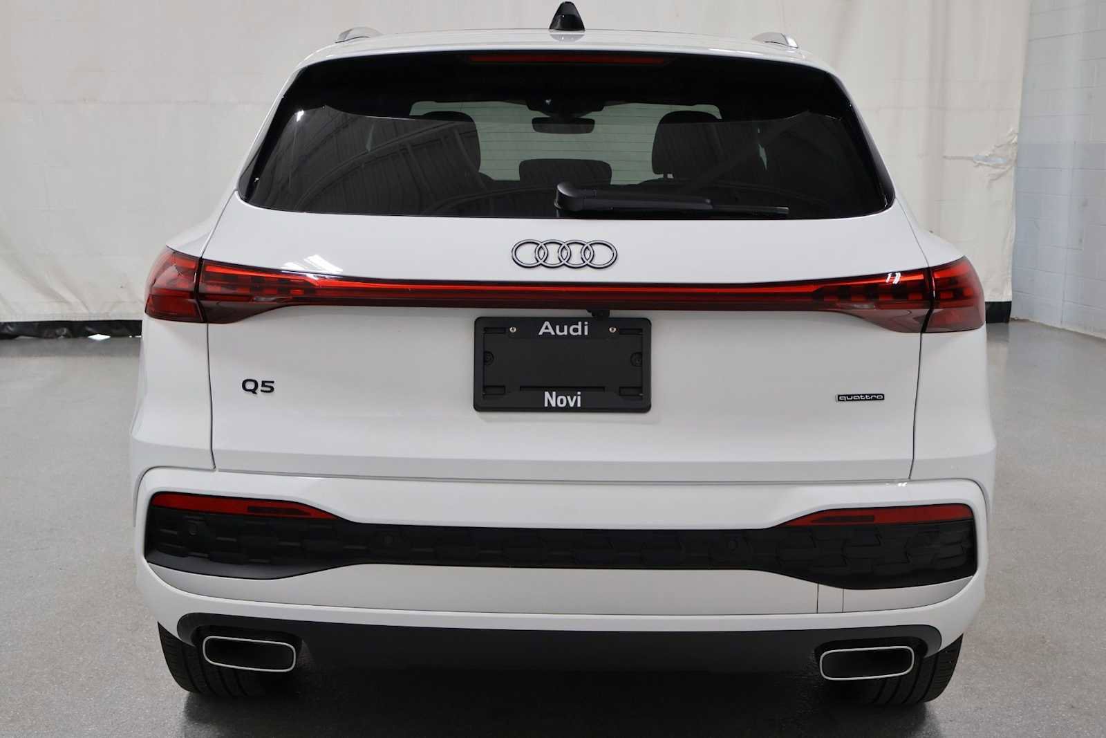 Certified 2025 Audi Q5 Premium w/ Convenience Package AWD/4WD image 7