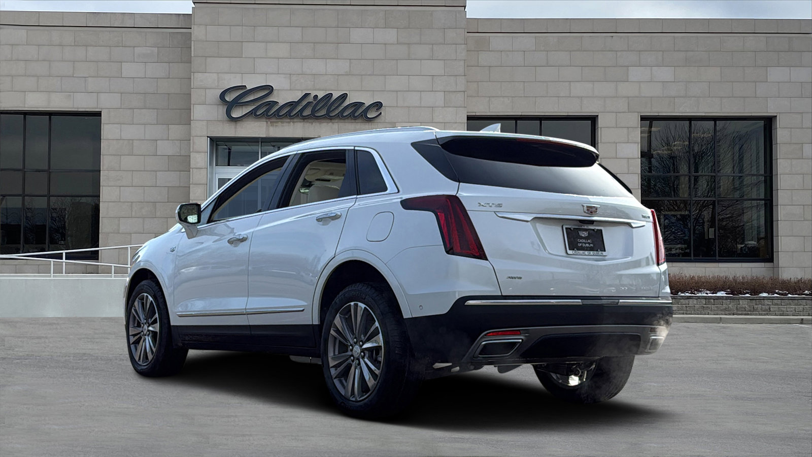New 2026 Cadillac XT5 Premium Luxury w/ LPO, Floor Liner Package image 4