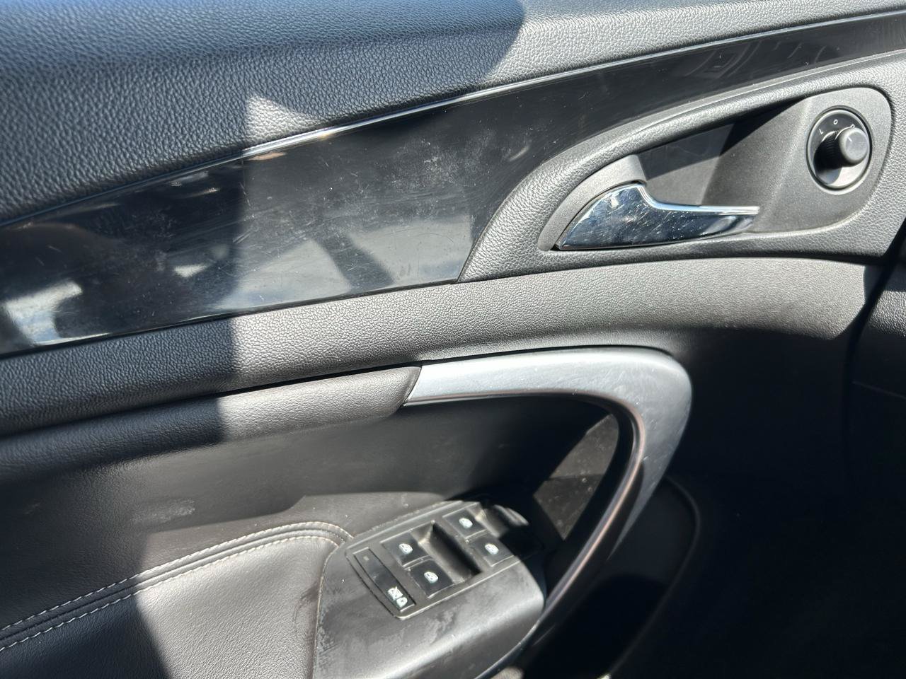 Used 2013 Buick Regal Premium FWD image 25