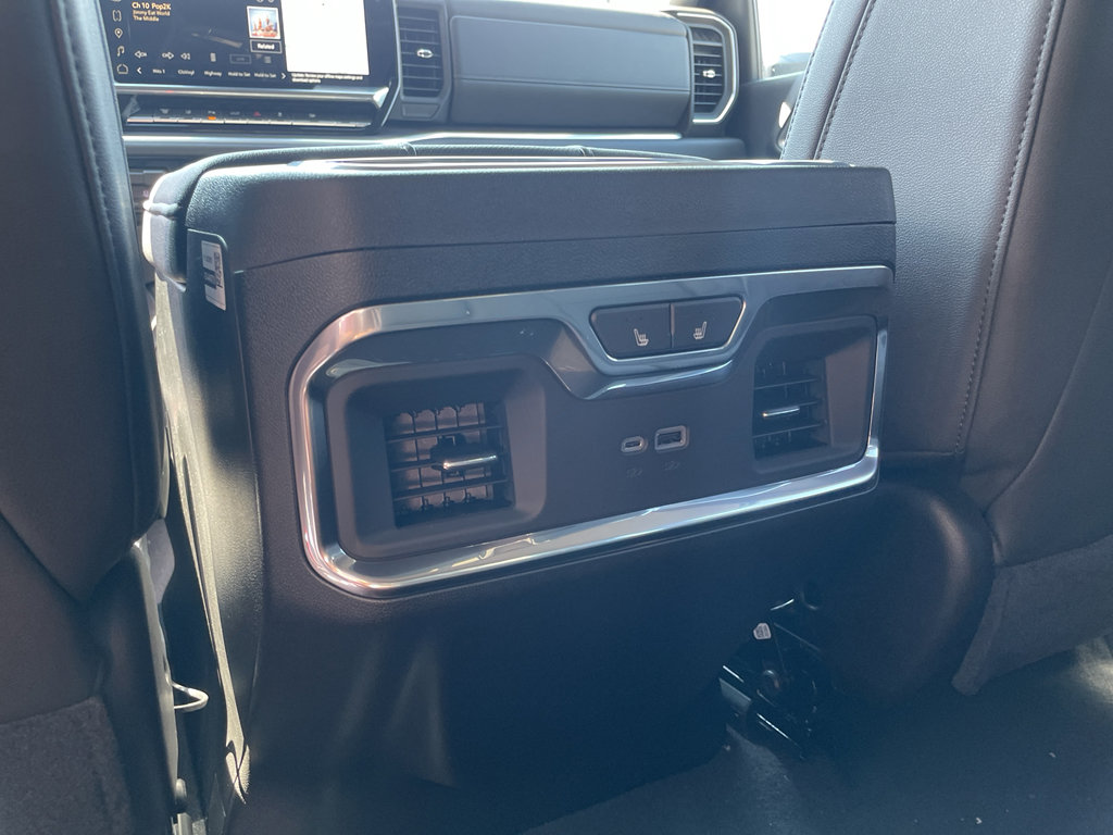 New 2025 GMC Sierra 2500 SLT w/ SLT Convenience Package image 21