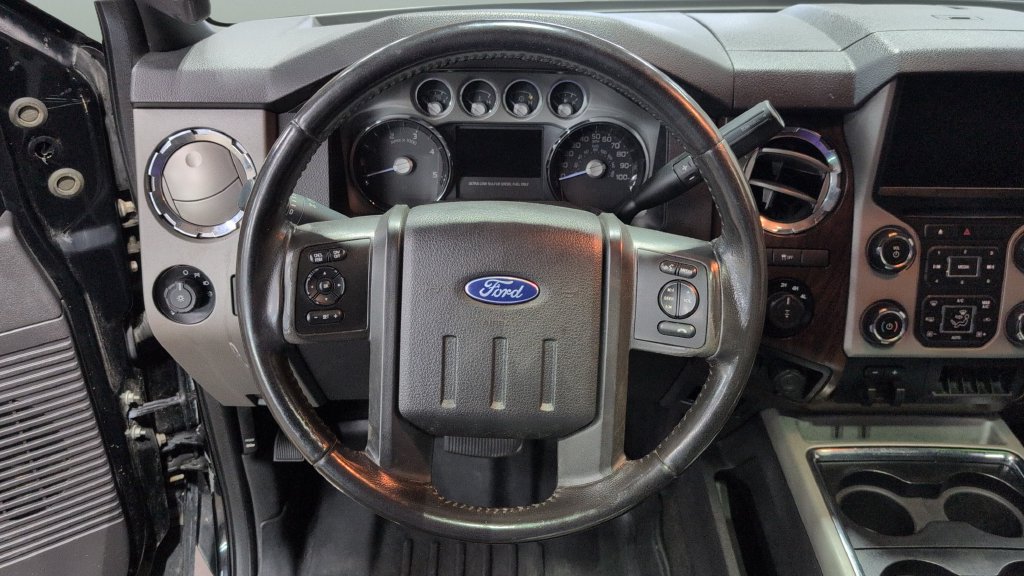 Used 2016 Ford F250 Lariat w/ Lariat Ultimate Package AWD/4WD image 9
