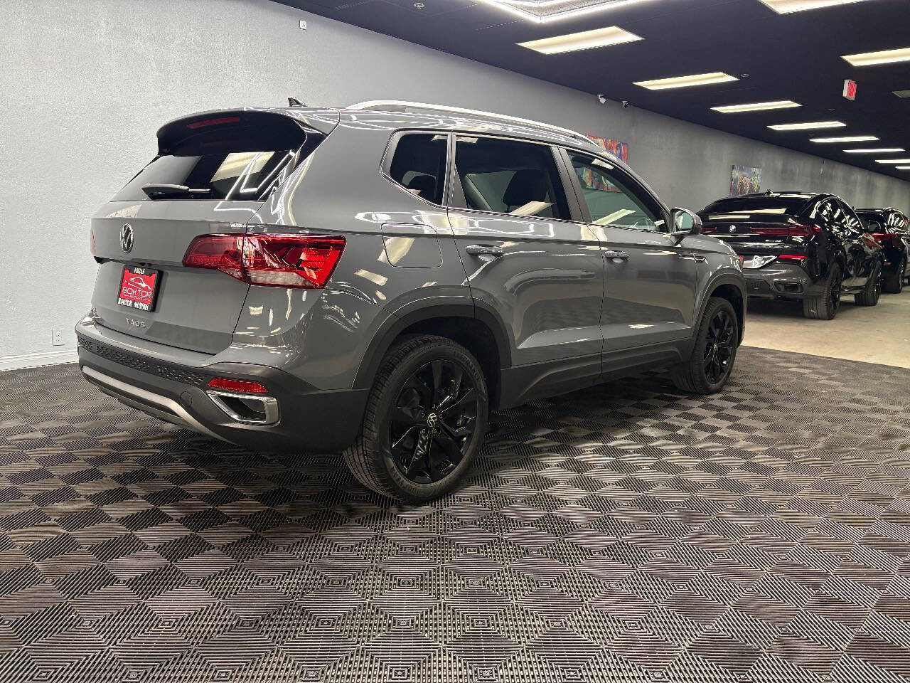 Used 2022 Volkswagen Taos SE image 11