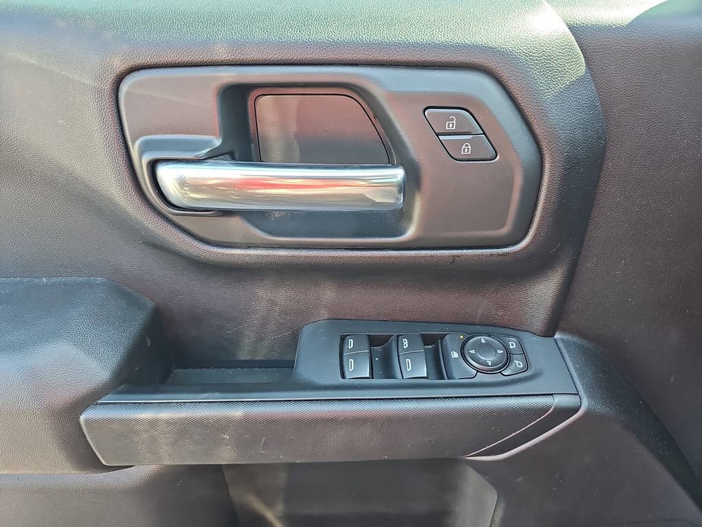 Used 2024 Chevrolet Silverado 1500 Custom image 32