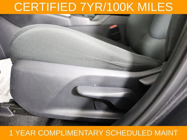 Used 2021 Toyota RAV4 LE w/ Carpet Mat Package (TMS) AWD/4WD image 48