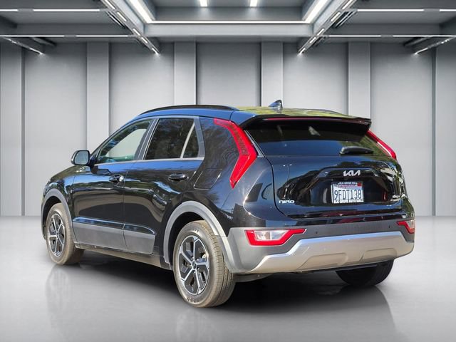 Certified 2023 Kia Niro EX image 6