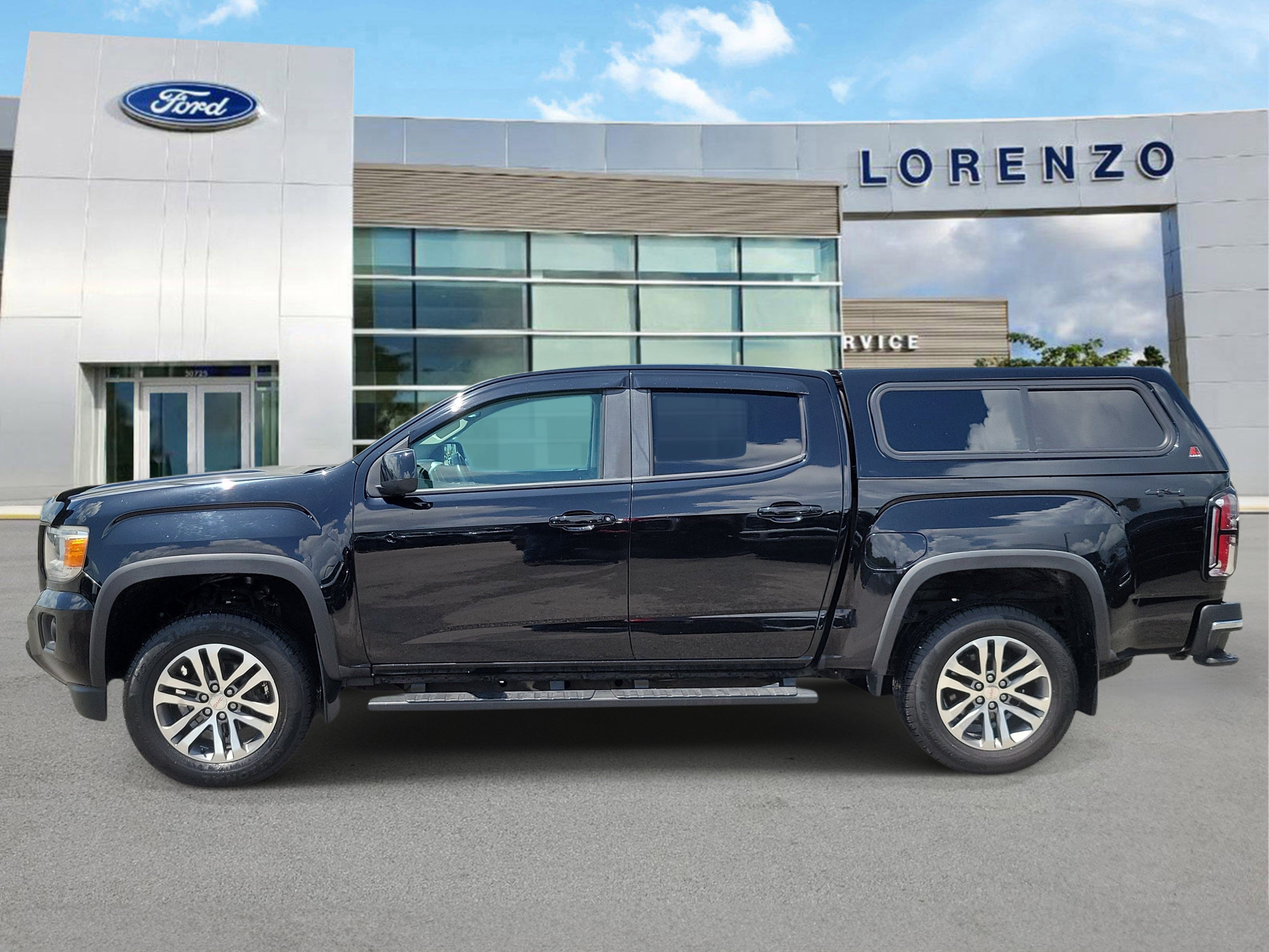 Used 2016 GMC Canyon SLE w/ Nightfall Edition AWD/4WD image 8