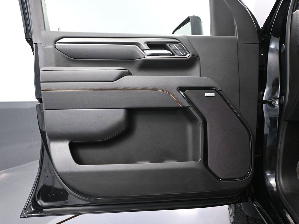 Used 2025 GMC Sierra 3500 AT4 image 22