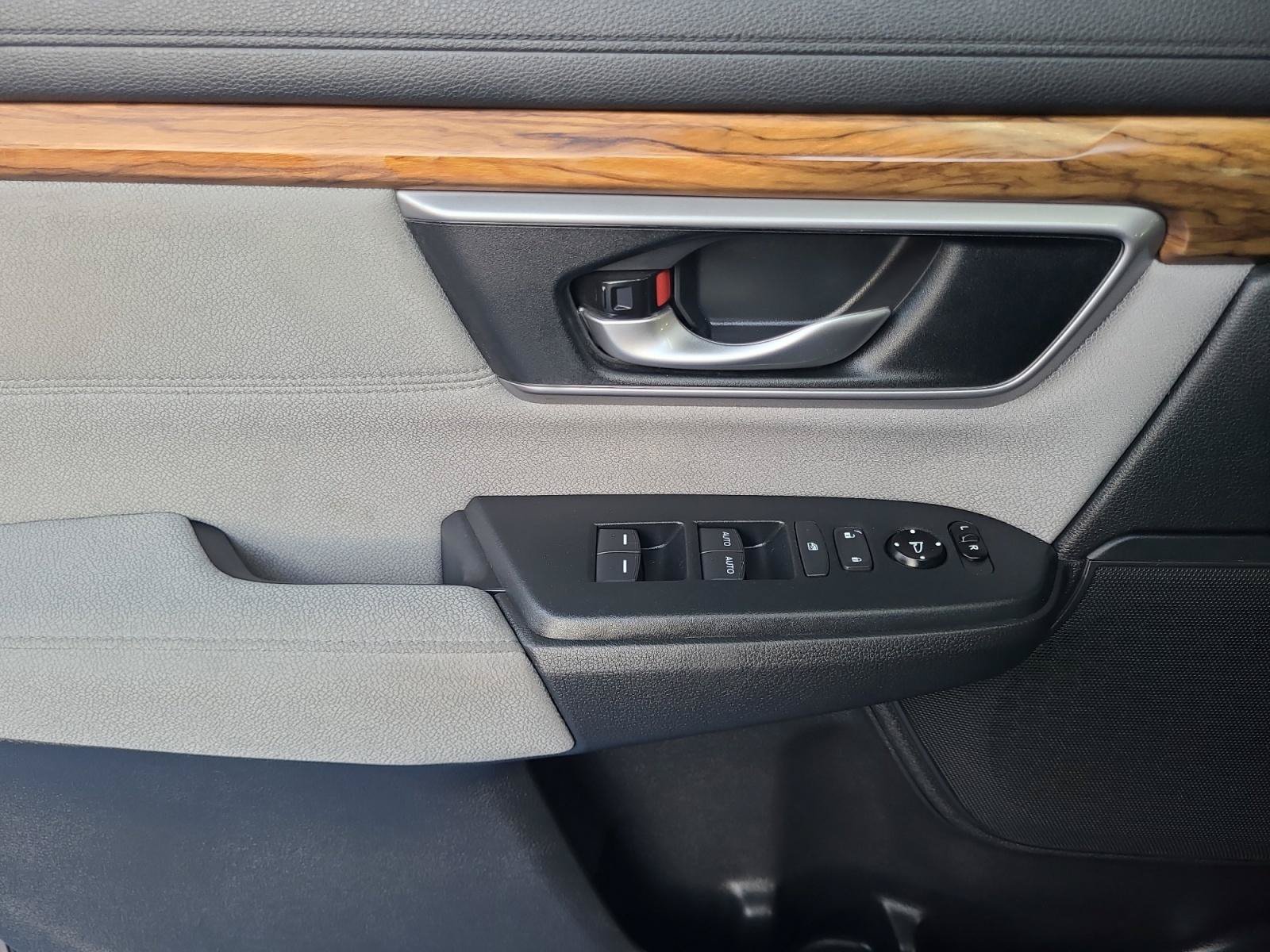 Used 2017 Honda CR-V EX image 10