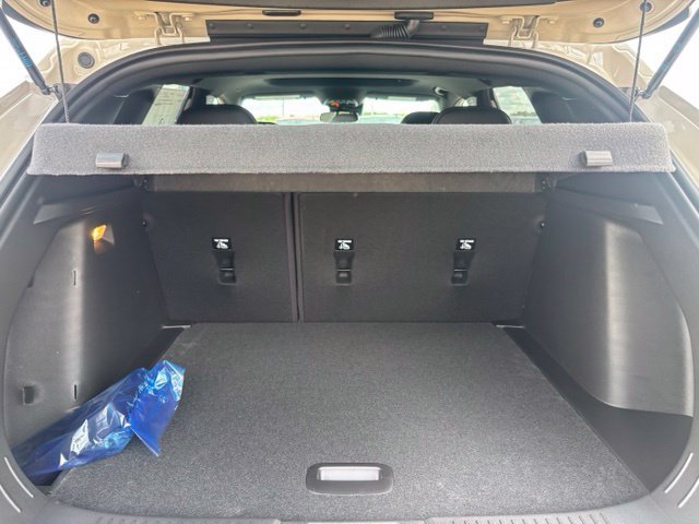 New 2026 Chevrolet Trax RS w/ Sunroof Package FWD image 10