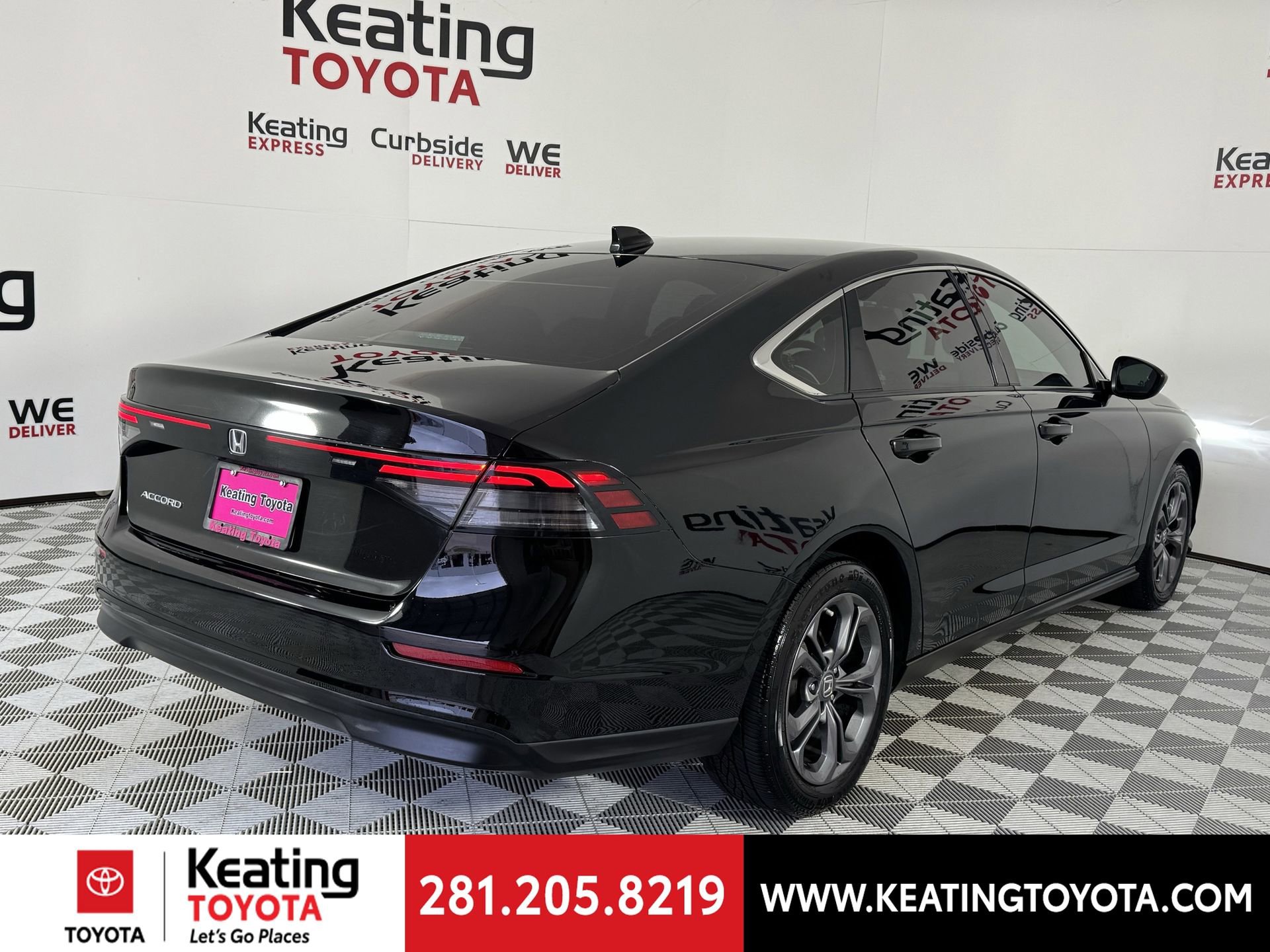 Used 2023 Honda Accord EX image 5