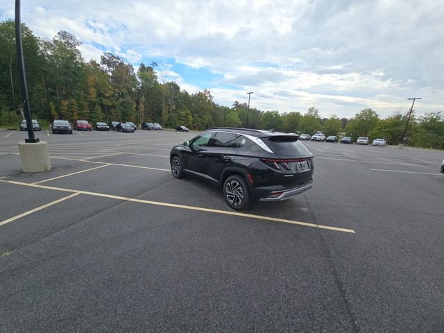 New 2025 Hyundai Tucson Limited image 16