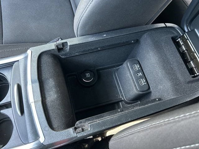 Used 2020 Dodge Charger SXT RWD image 35