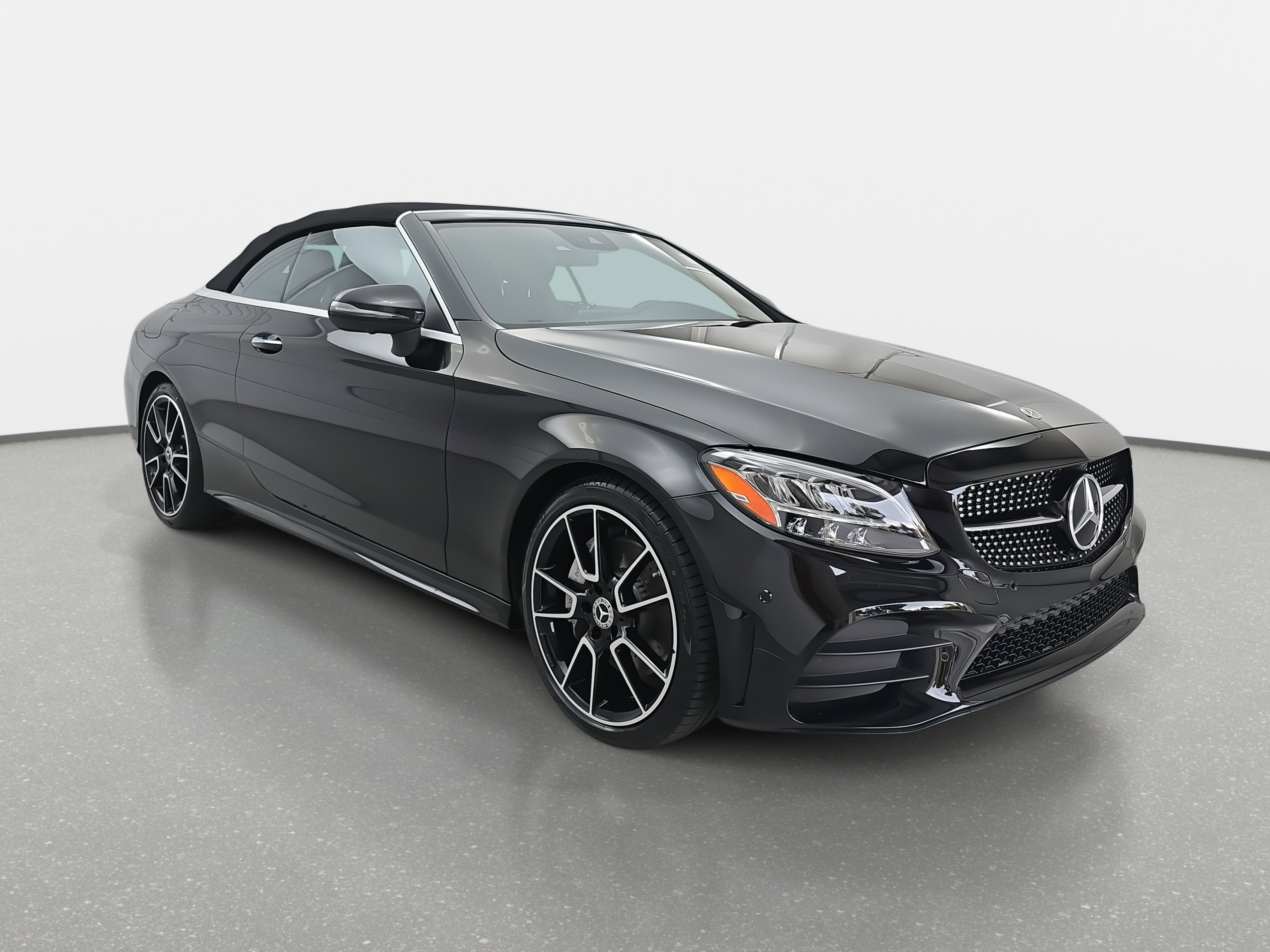Used 2023 Mercedes-Benz C 300 Cabriolet image 3