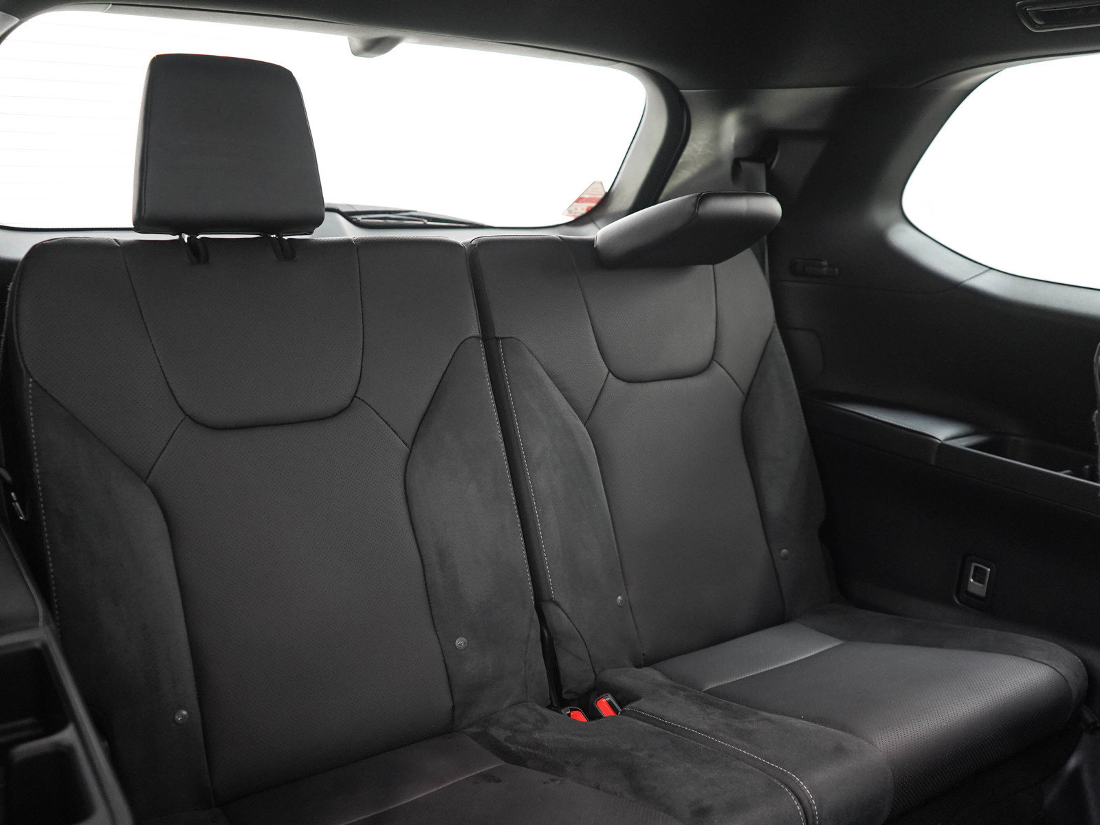 Used 2024 Lexus TX 500h AWD image 13