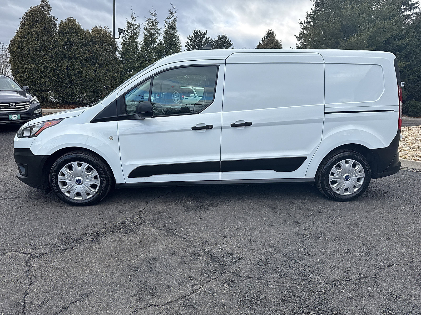 Used 2022 Ford Transit Connect XL w/ CNG/LPG Engine Prep Package image 11