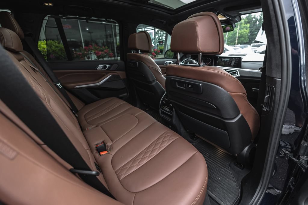 Used 2022 BMW X5 M50i w/ Executive Package AWD/4WD image 30