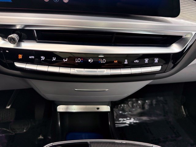 Used 2025 Cadillac Lyriq Luxury w/ LPO, Floor Liner Package AWD/4WD image 36