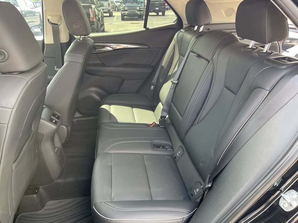 Used 2023 Buick Envision Essence AWD/4WD image 21
