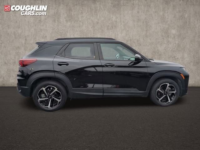 Used 2021 Chevrolet TrailBlazer RS w/ Sun and Liftgate Package image 9