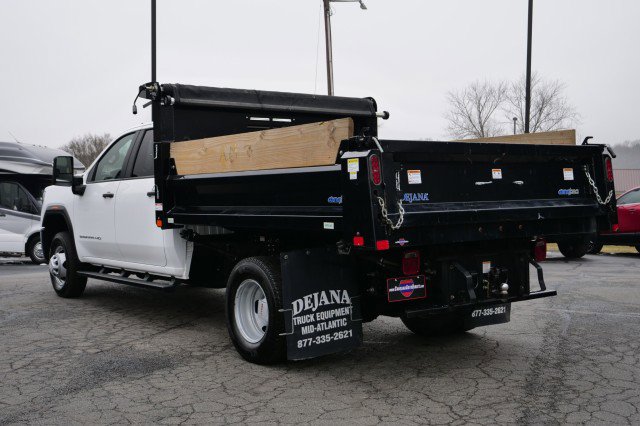 Used 2024 GMC Sierra 3500 Pro w/ Convenience Package AWD/4WD image 7