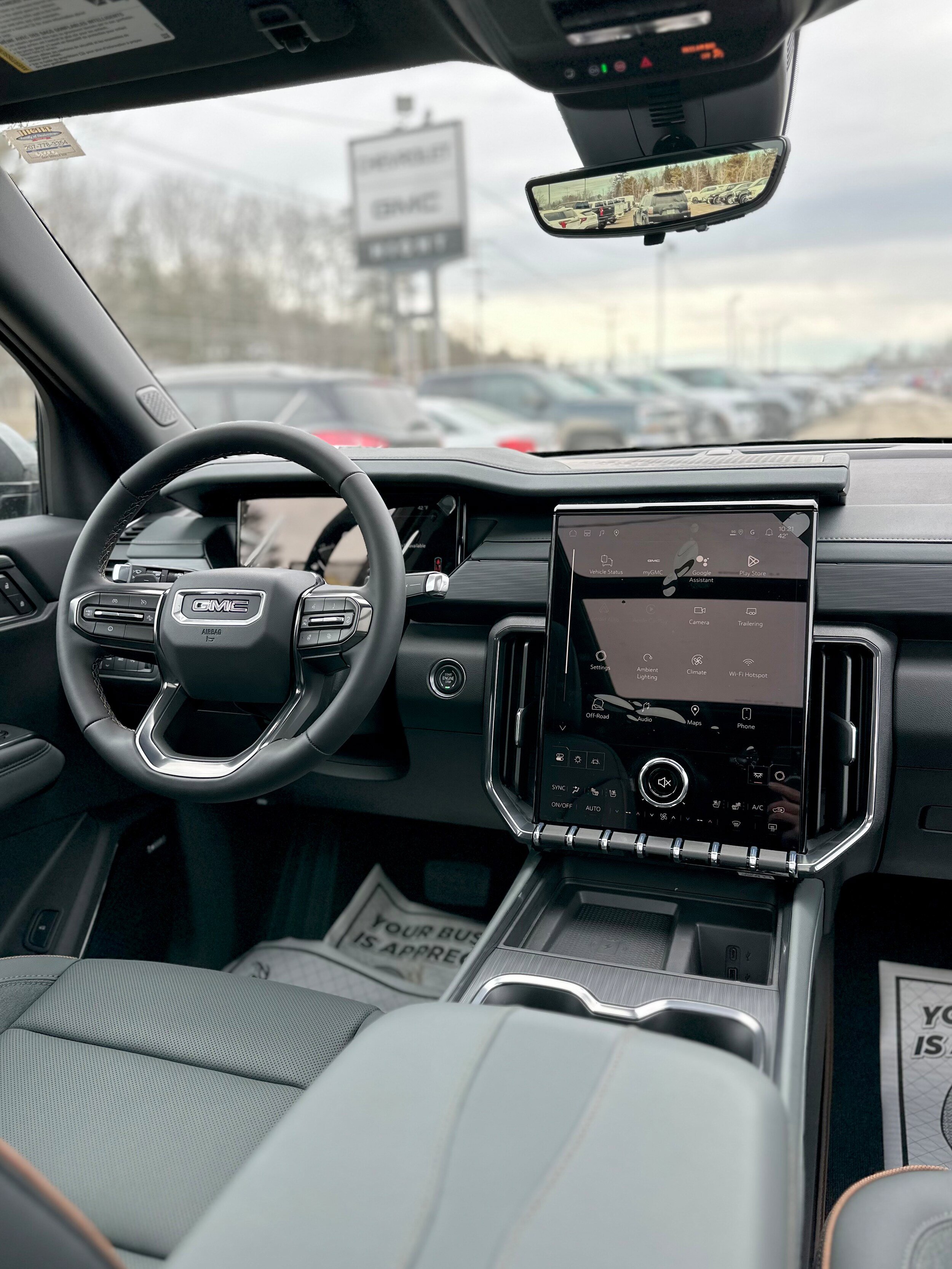 New 2026 GMC Acadia AT4 w/ Luxury Package AWD/4WD image 10