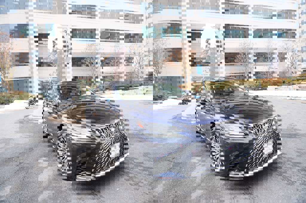 Used 2018 Lexus LS 500 AWD w/ Luxury Package image 2