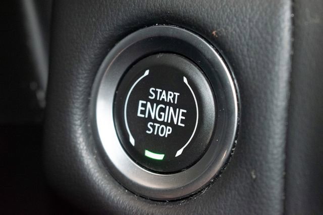 Used 2023 GMC Yukon SLT w/ SLT Luxury Package AWD/4WD image 29