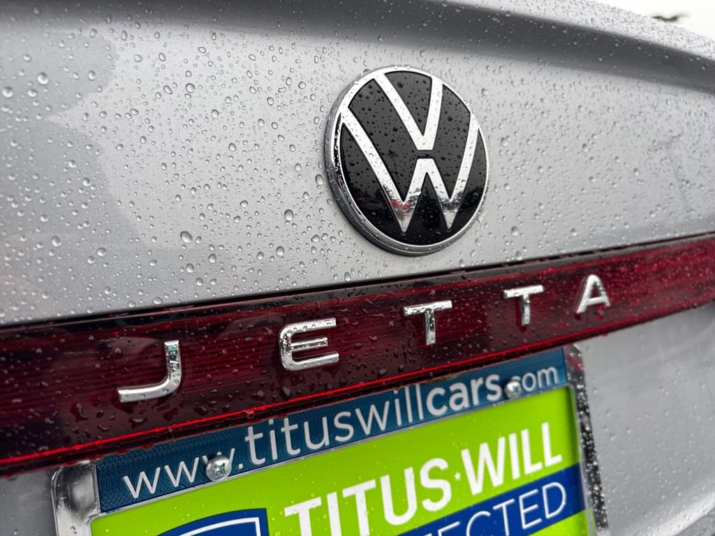 Used 2025 Volkswagen Jetta S image 31