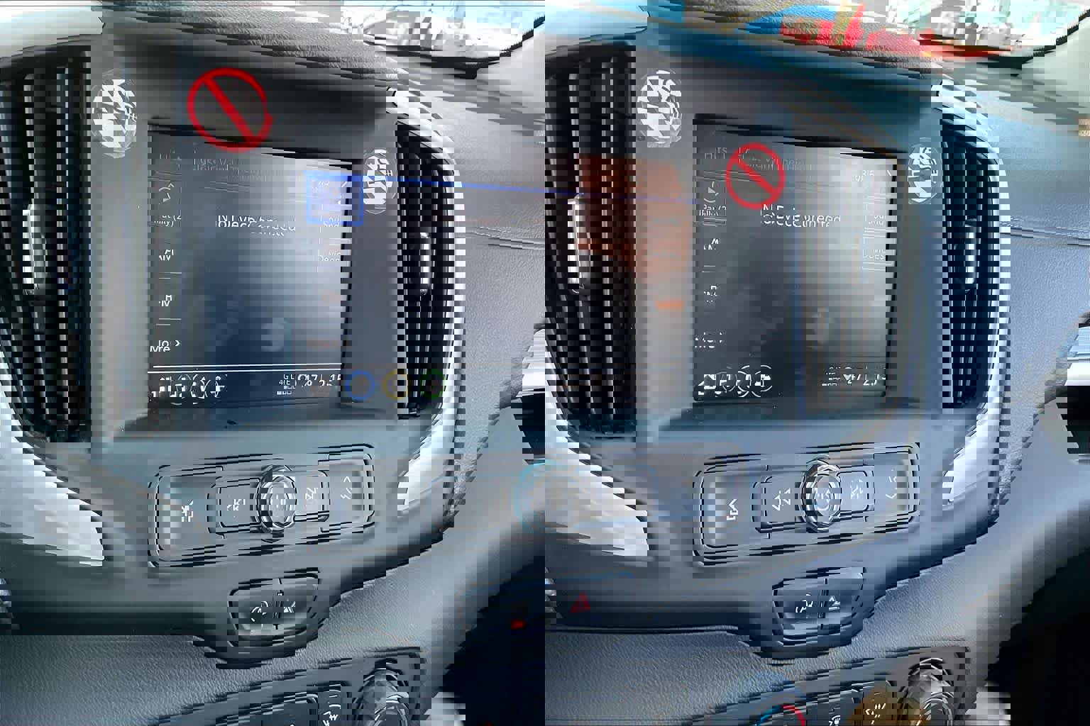 Used 2024 GMC Terrain SLE image 33