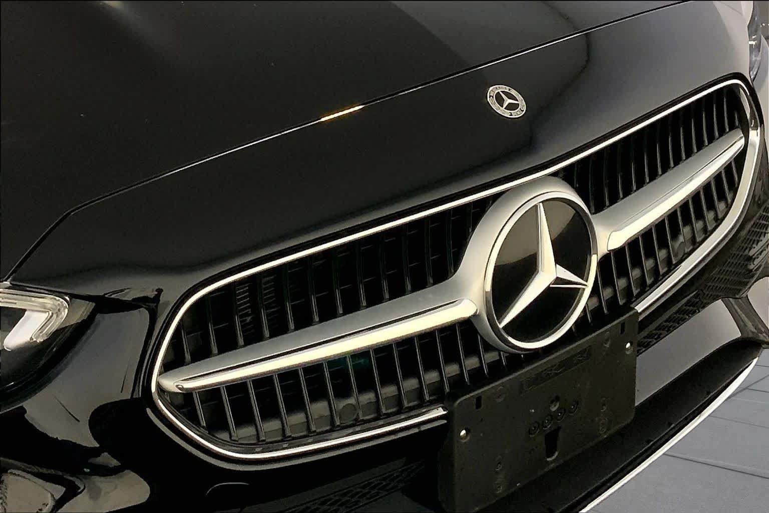 Used 2023 Mercedes-Benz C 300 4MATIC Sedan image 32