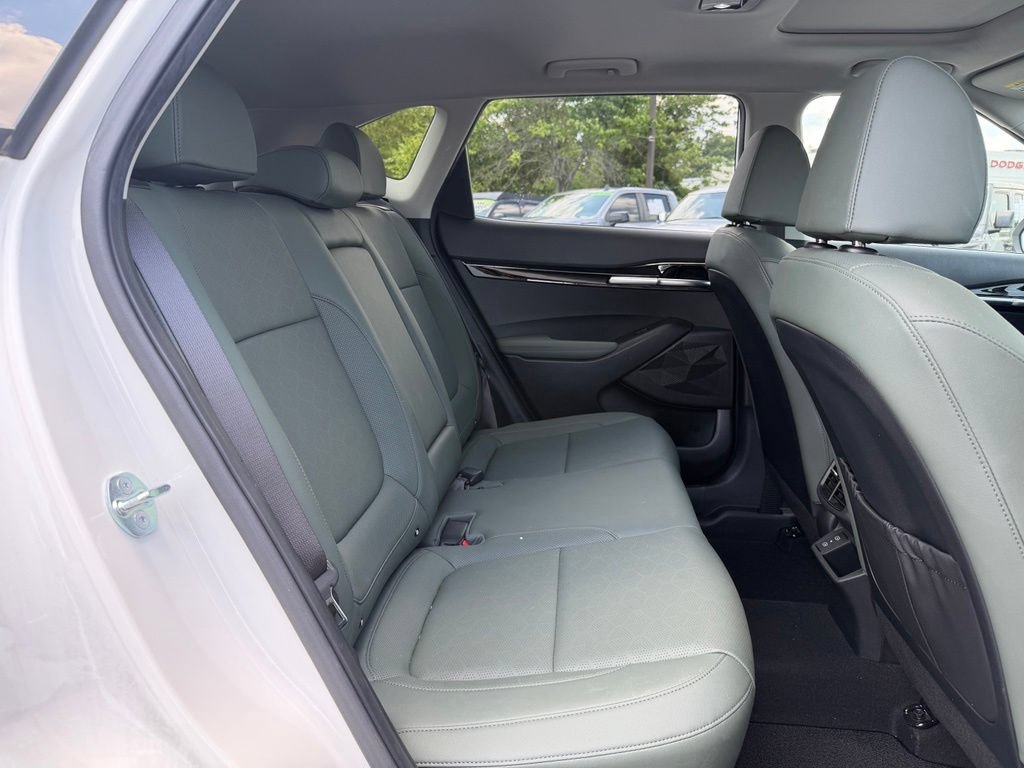 Certified 2024 Kia Seltos SX w/ SX Sunroof Package AWD/4WD image 27
