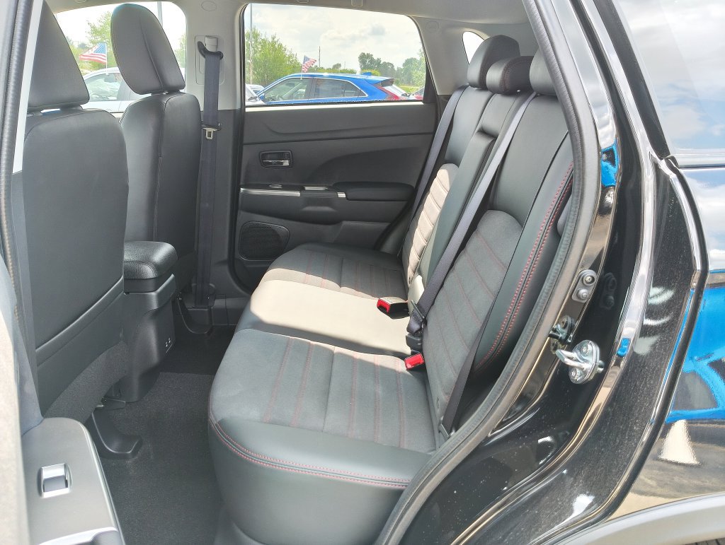 New 2026 Mitsubishi Outlander Sport SE AWD/4WD image 7