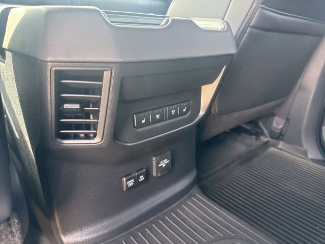 Used 2023 Toyota Tundra Platinum w/ Advanced Package image 9