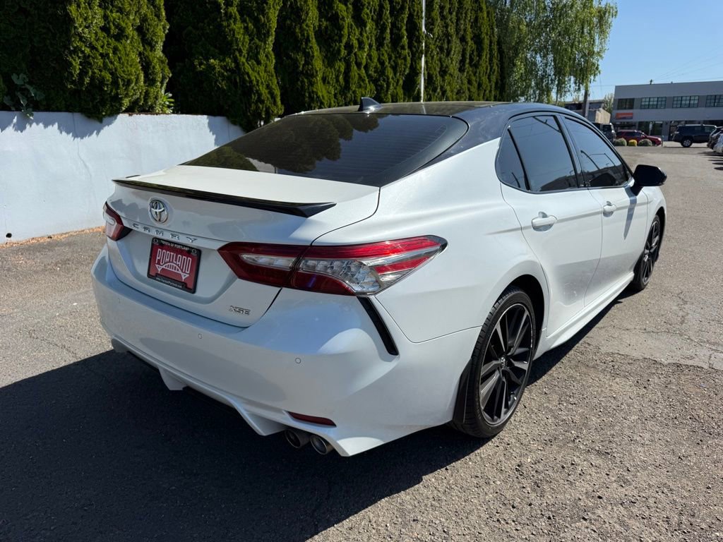 Used 2018 Toyota Camry XSE FWD image 8