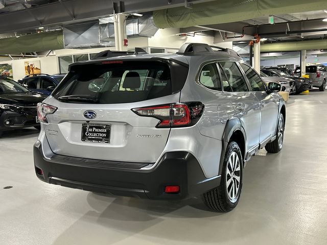 Used 2023 Subaru Outback 2.5i image 2