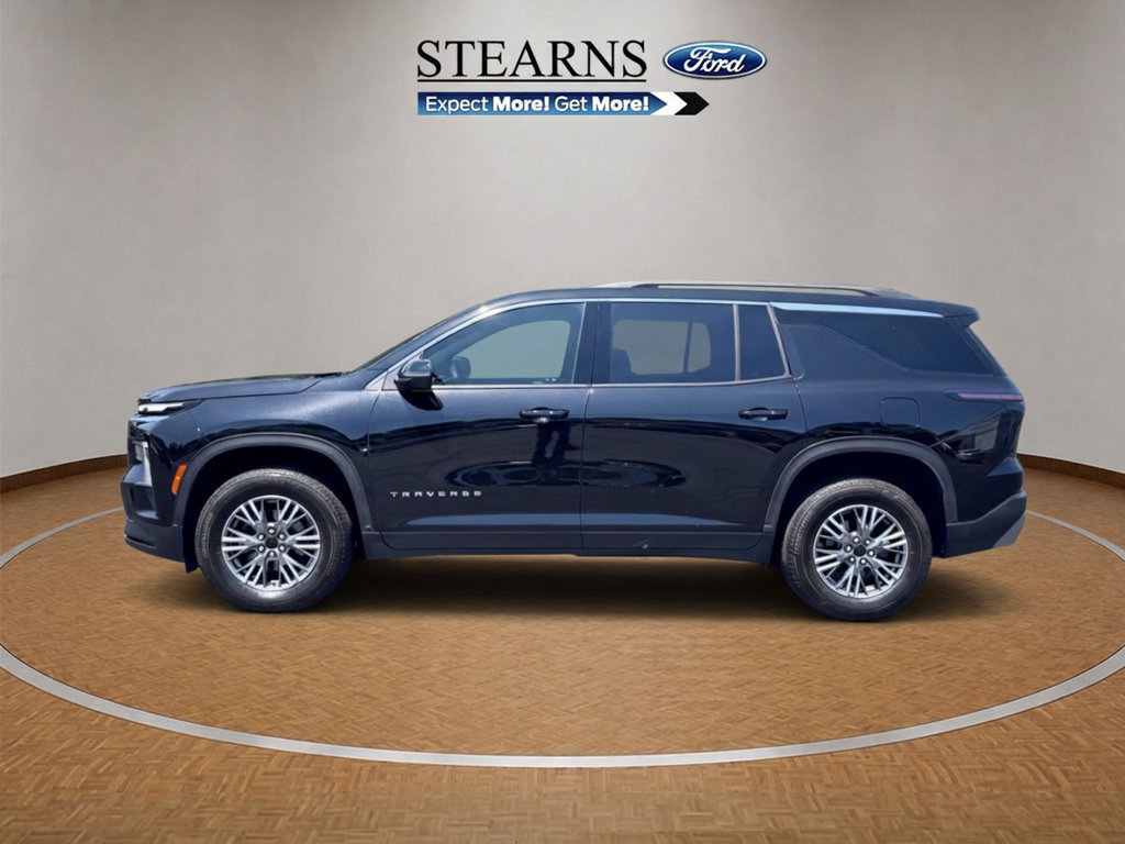 Used 2024 Chevrolet Traverse LT FWD image 3