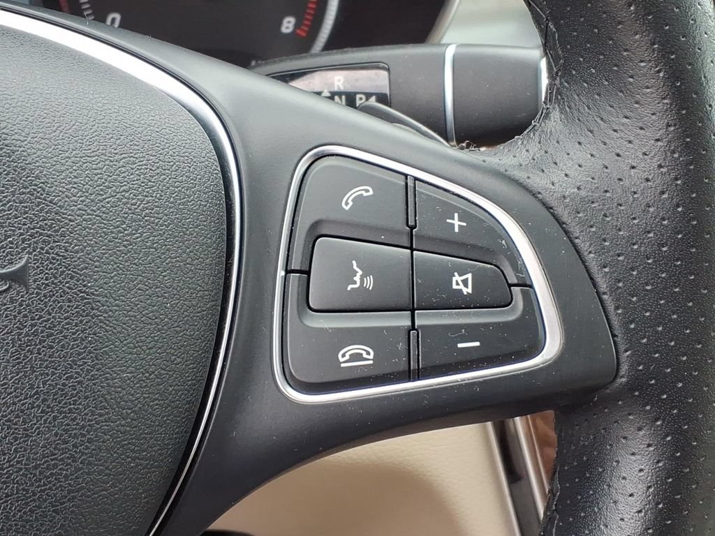 Used 2018 Mercedes-Benz C 300 4MATIC Sedan image 24