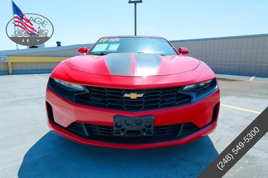 Used 2019 Chevrolet Camaro LT RWD image 9