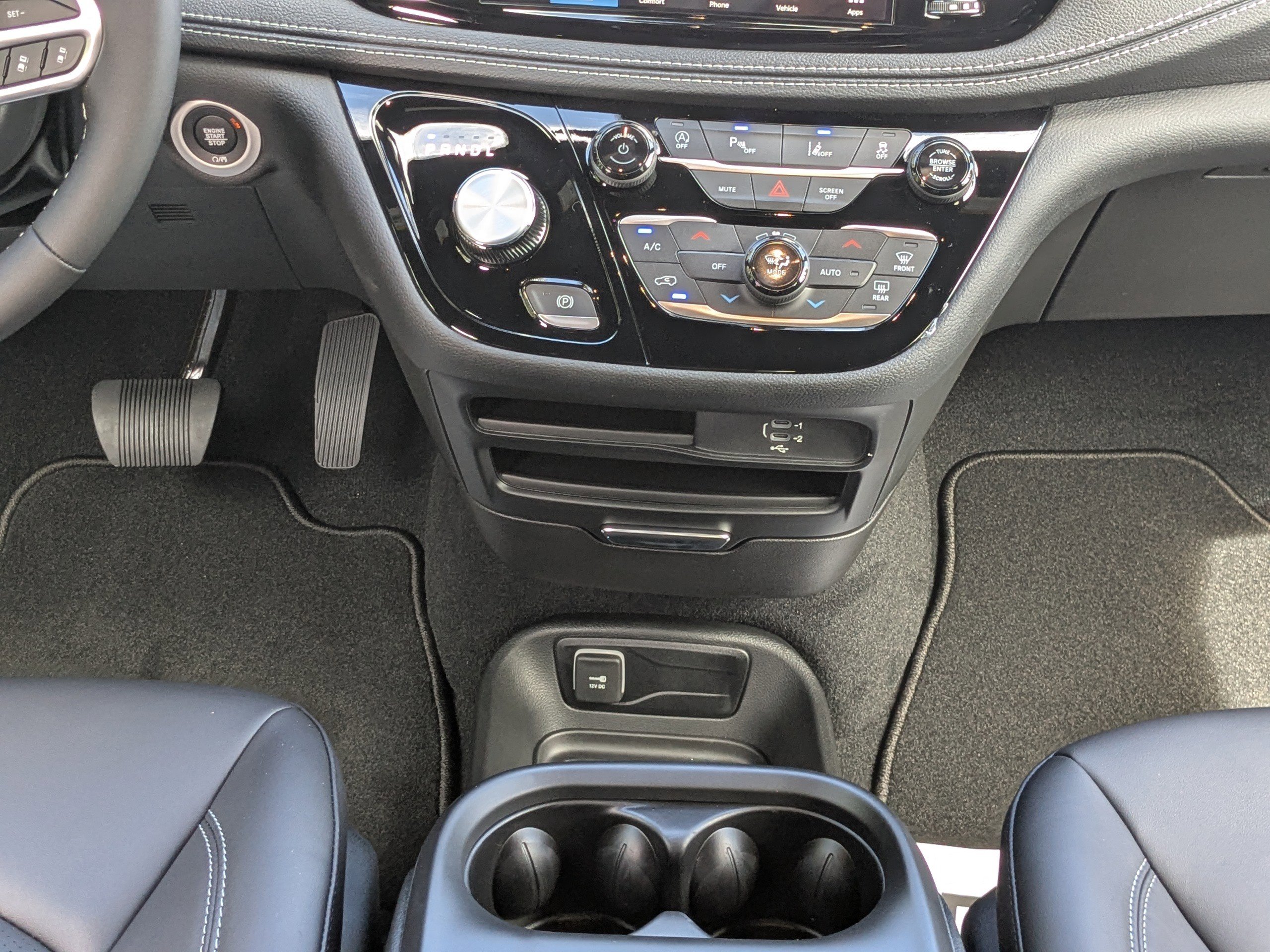 New 2026 Chrysler Pacifica Select image 18