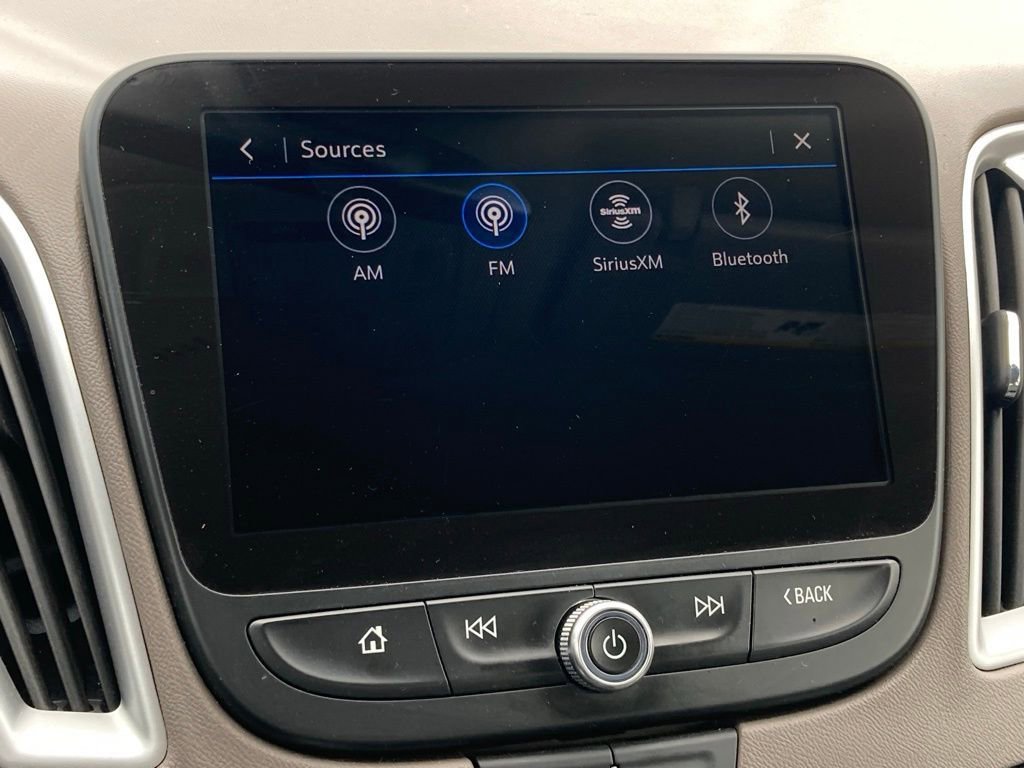 Used 2025 Chevrolet Malibu LT FWD image 23